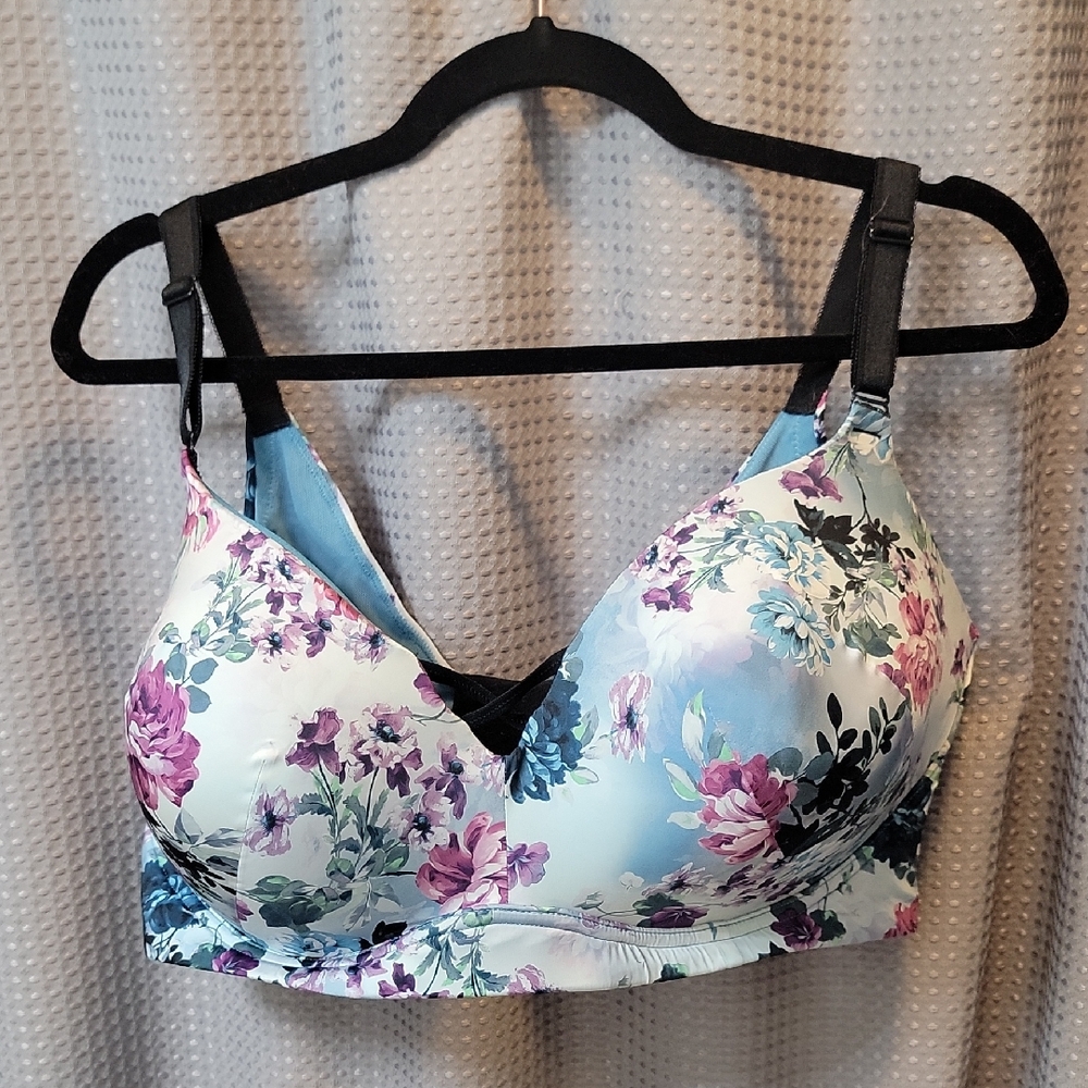 Torrid Dream Wire-Free Push Up Bra Floral Size 44DDD